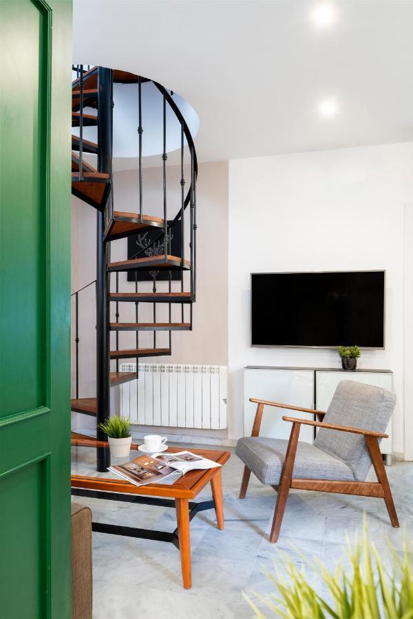 Con Terraza En Centro By Rent Me Appartement